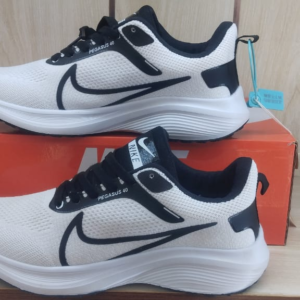 Nike Black and White Sneakers (Nike- Model N2238)